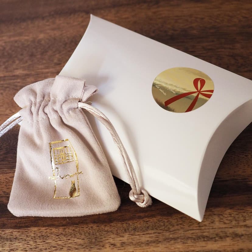 脱力猫ペンダント　グリ（マットゴールド） ネックレス・ペンダント naturama 通販 1834764｜Creema(クリーマ)