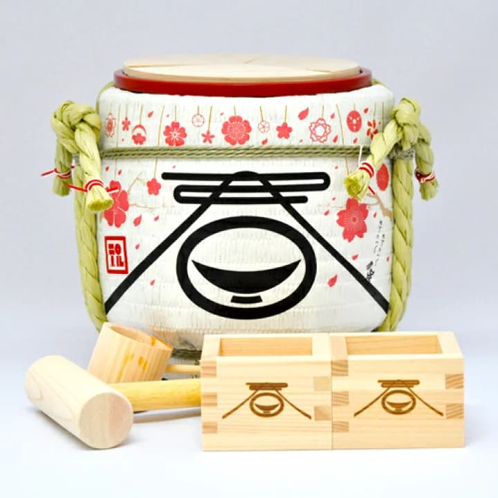 【楽天市場】ミニ鏡開きセット [岸本吉二商店（きしもときちじしょうてん）]ミニ鏡開きセット（菰樽/こもだる） 春「春風満面」（お祝い/開店祝い/樽/パーティー/結婚式/披露宴/二次会/鏡割り/酒器/国産/日本産/職人)：日本の伝統工芸 LOCALCO STORE