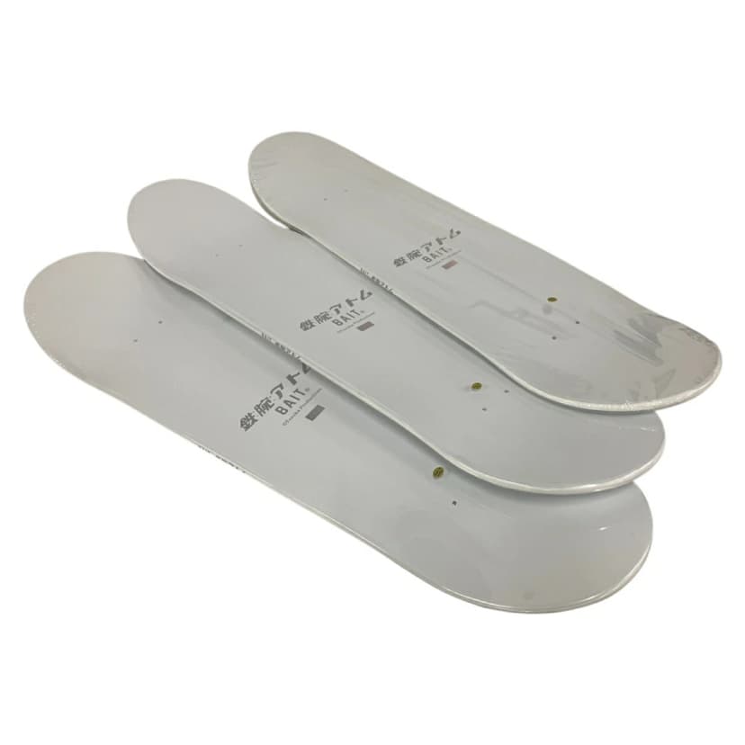 【楽天市場】美品 【中古】 ASTRO BOY x Bait ATOM Project Glow Skateboard Deck Set Silver ベイト 鉄腕アトム スケートデッキ シルバー 中古 美品 B10277085：ReRe（安く買えるドットコム）