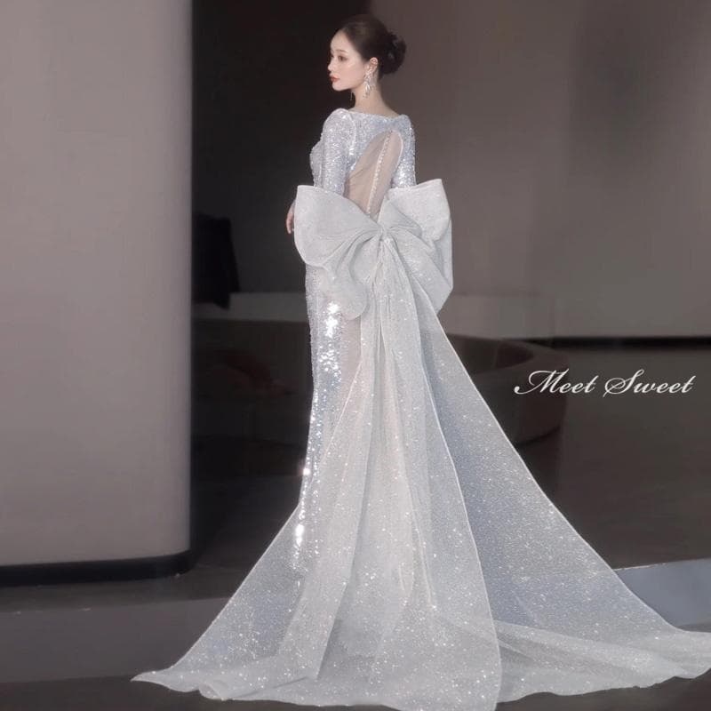 【楽天市場】ウェディングドレス ウエディングドレス 二次会 結婚式 ブライダル ロングドレス 花嫁 スパンコール マーメイドドレス カラードレス シルバー 長袖 バックリボン 海外挙式 フォトウェディング 前撮り wedding dress マーメイドラインドレス 小さいサイズ 大きいサイズ：ミートスウィート